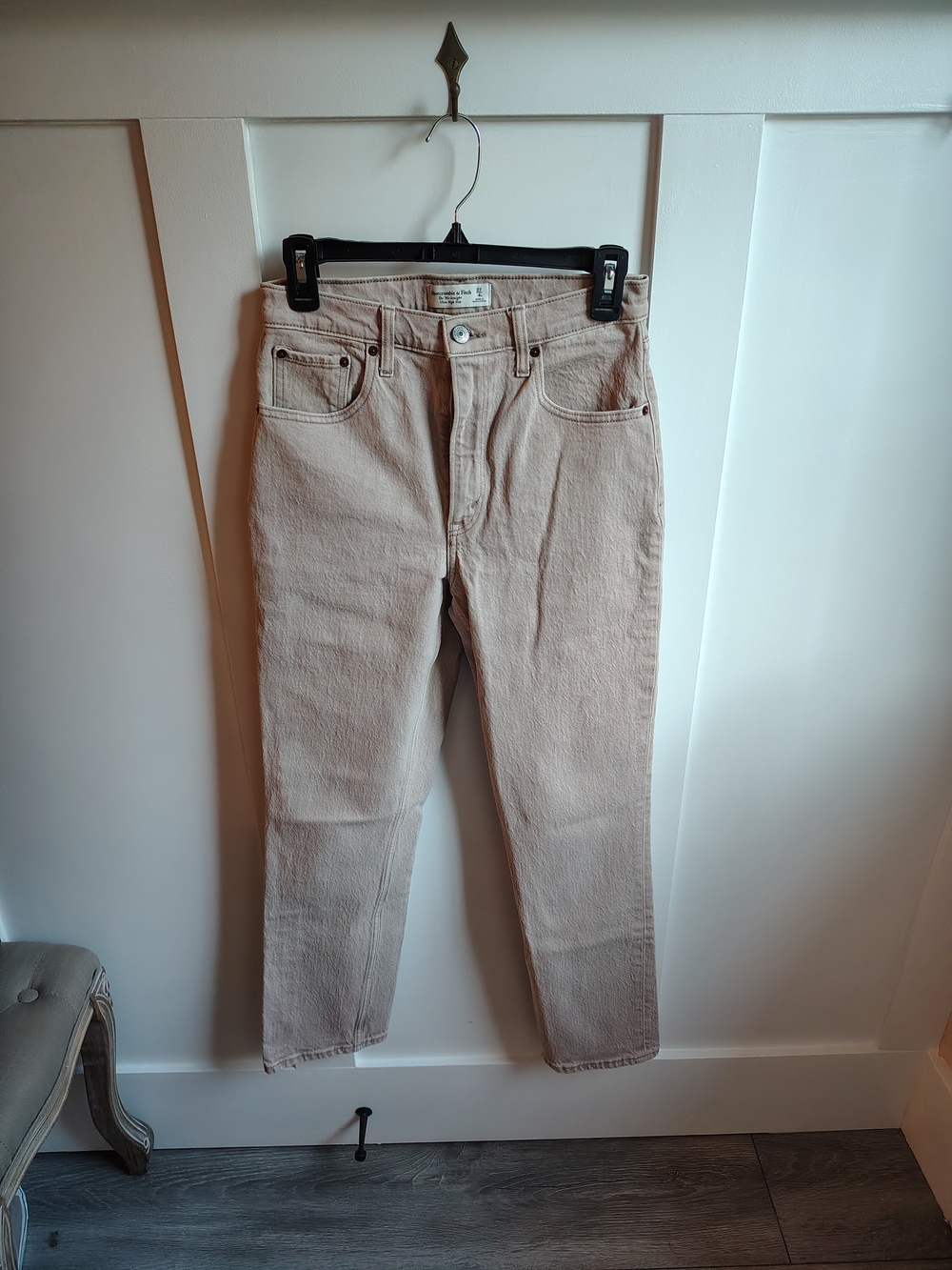 Abercrombie & Fitch Women's Light Beige Chinos